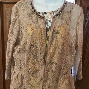 💚3/$25?Ruby Rd. Size 12 light gray lace jacket with silver button accents
